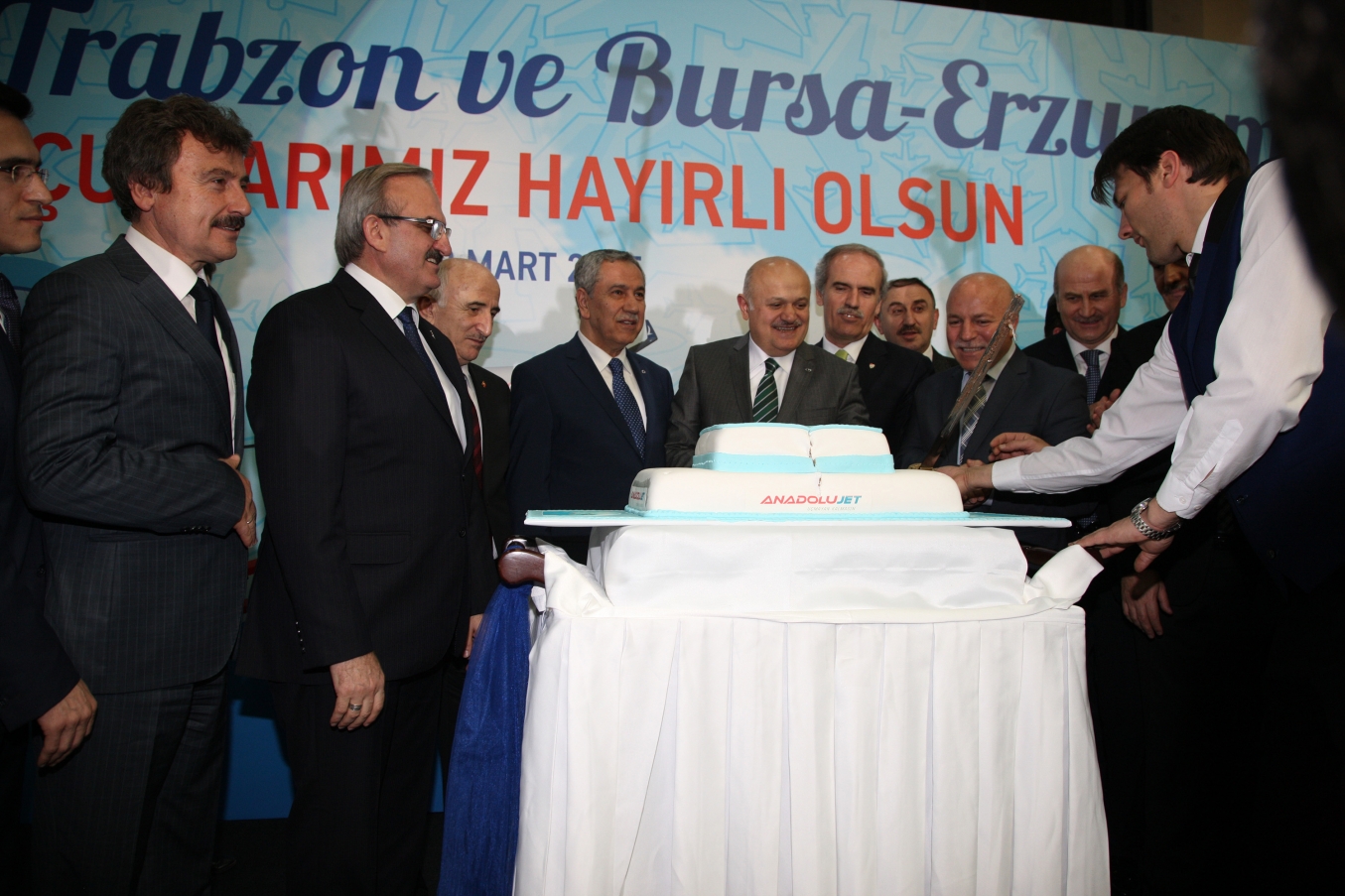 Bursa’dan Trabzon ve Erzurum’a uçuşlar başladı Bursa’dan Trabzon ve Erzurum’a uçuşlar başladı